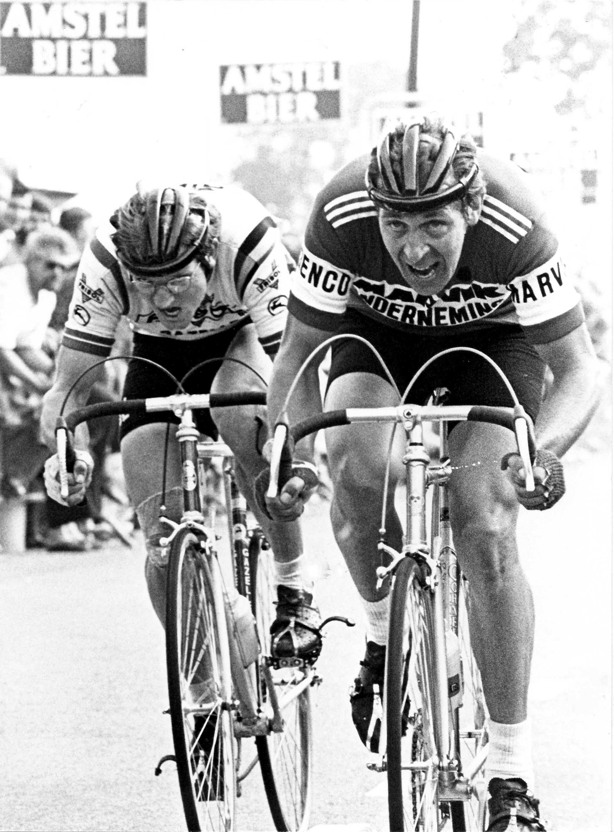 GV_ Ronde kamerik '77 Finish